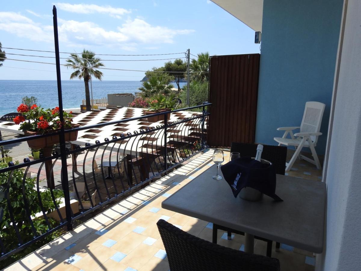 מצאו Chrismare Hotel מראה חיצוני תמונה